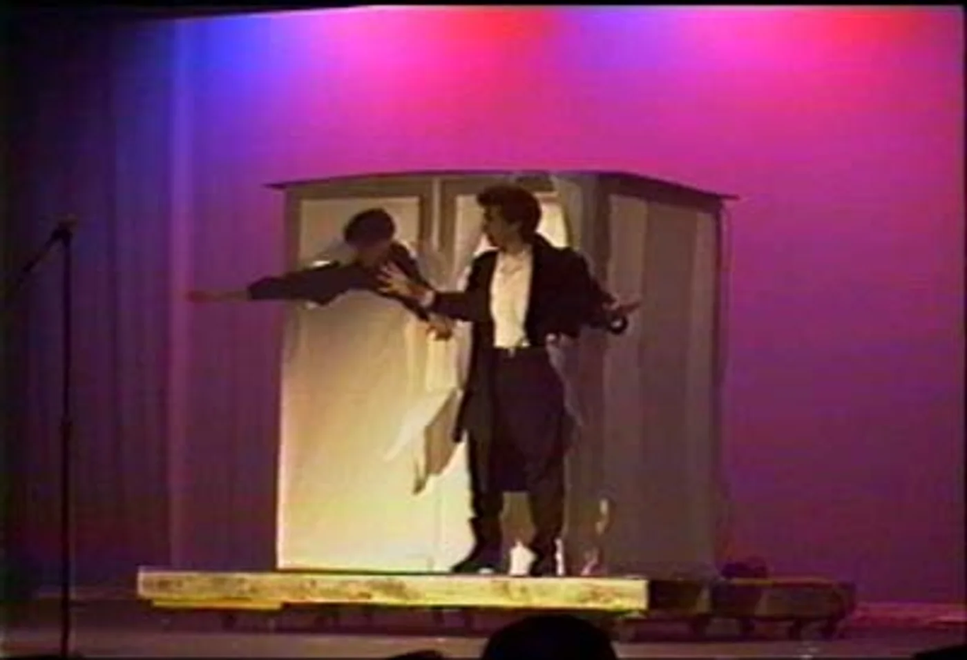The Shadows of Light stage illusion