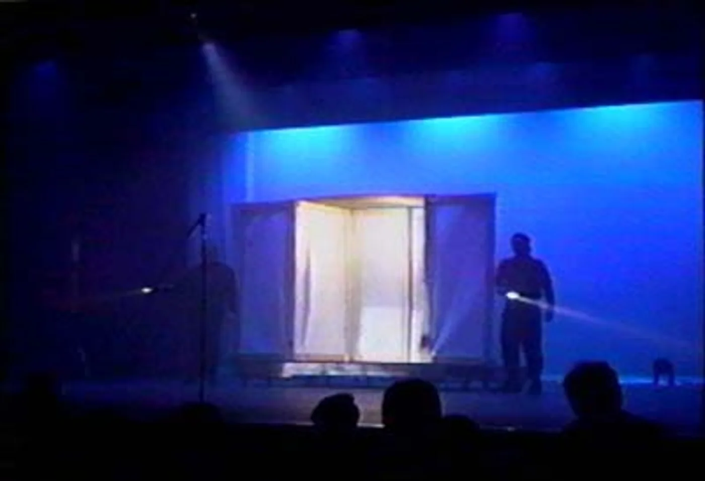 Shadow box stage setup